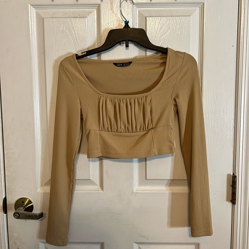 cropped long sleeves ruched top